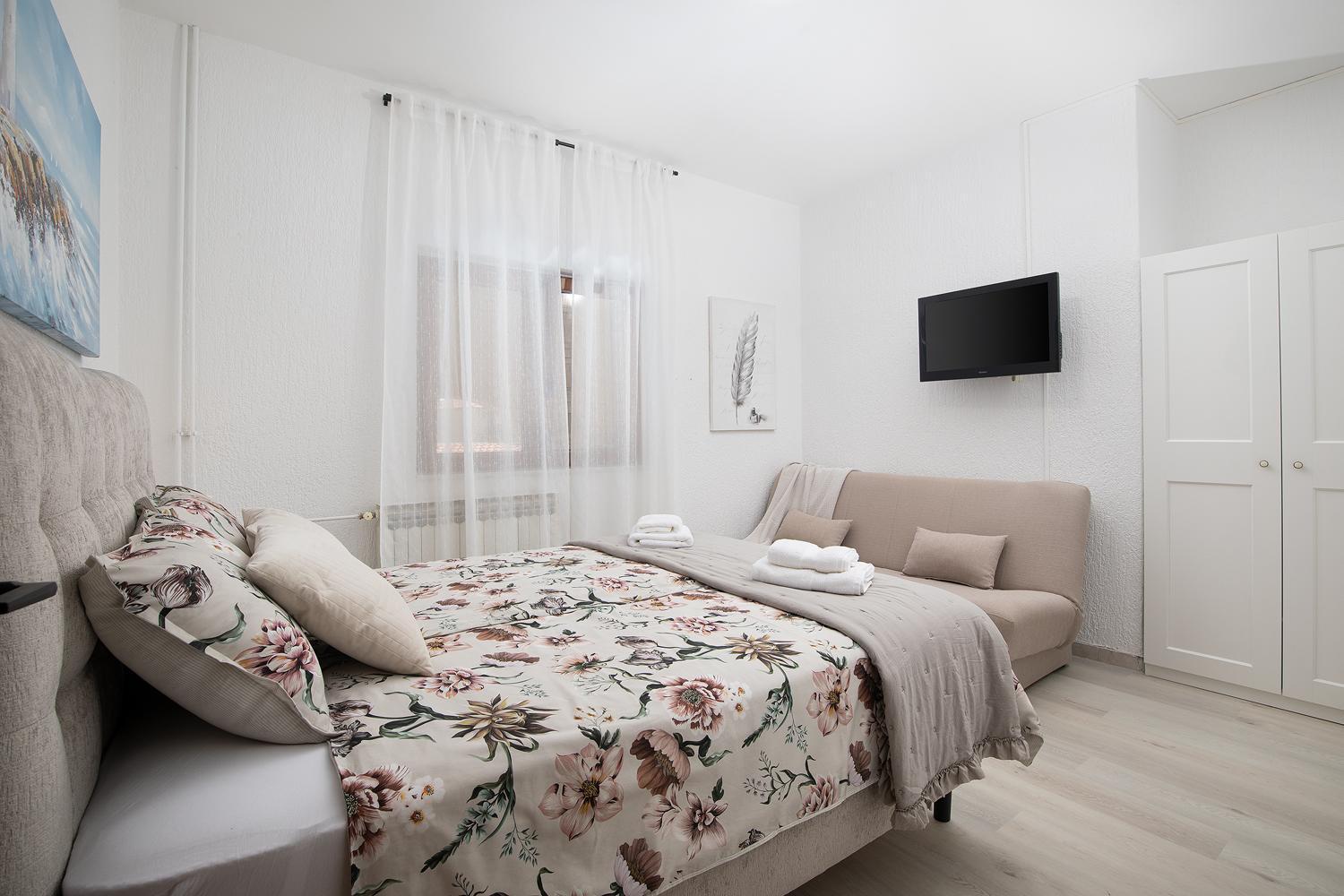 Apartments Dadic With Parking & Playground Medulin Exterior foto