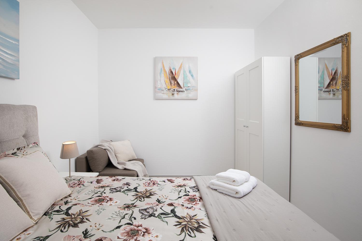Apartments Dadic With Parking & Playground Medulin Exterior foto